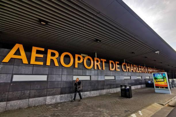 Jumet 242 B Bruxelles-charleroi-airport *